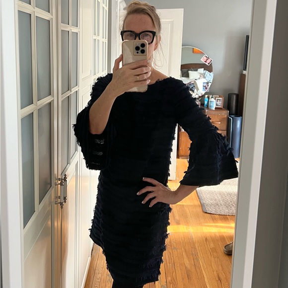 Club Monaco Quincy Bell Sleeve Sheath Dress - Size 4 - Navy Blue - Picture 2 of 9